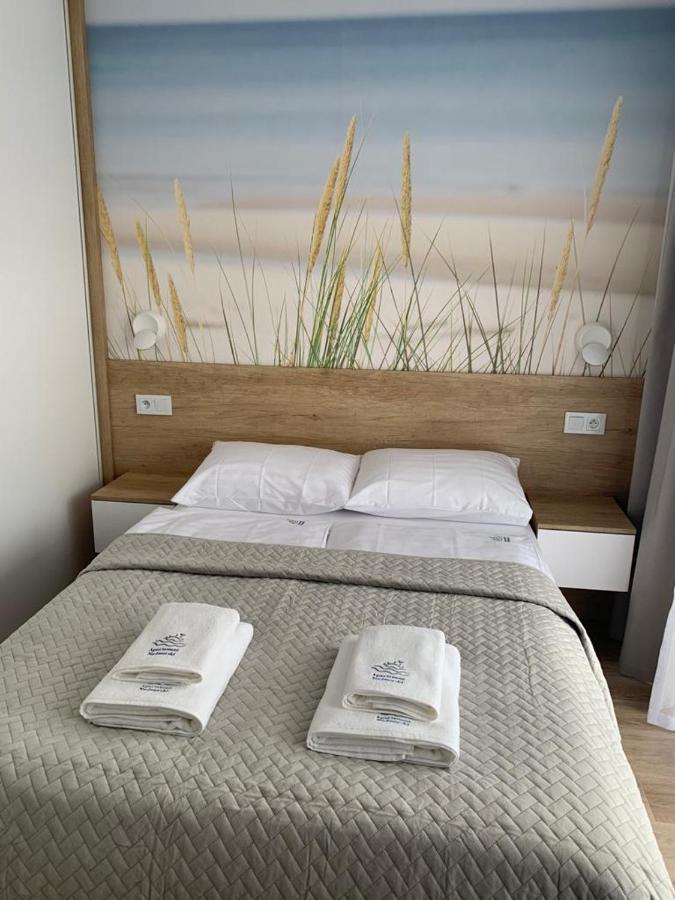 Apartament Nadmorski Z Basenem Klifowa Rewal Bagian luar foto